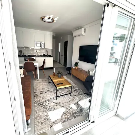 Nelu En Zona Lägenhet *