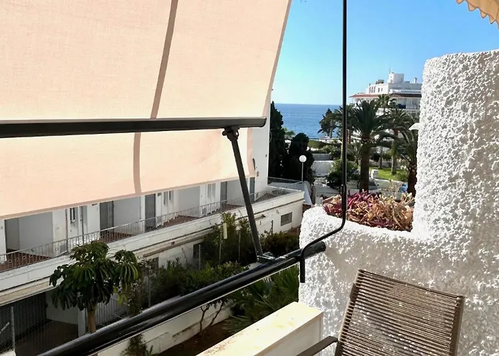 Nelu En Zona アパート