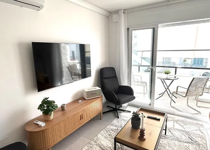 شقة Nelu En Zona نيرخا